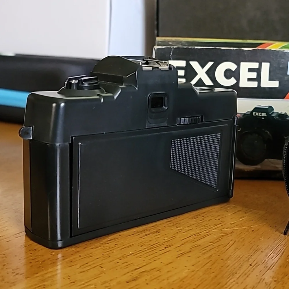 ☆Vintage EXCEL Deluxe-1 Black 35mm Camera